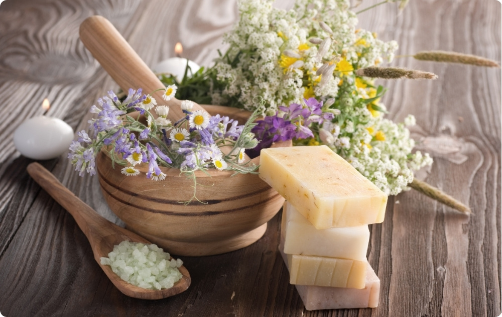 Ca baie de plante pentru tensiunea pielii și a scalpului