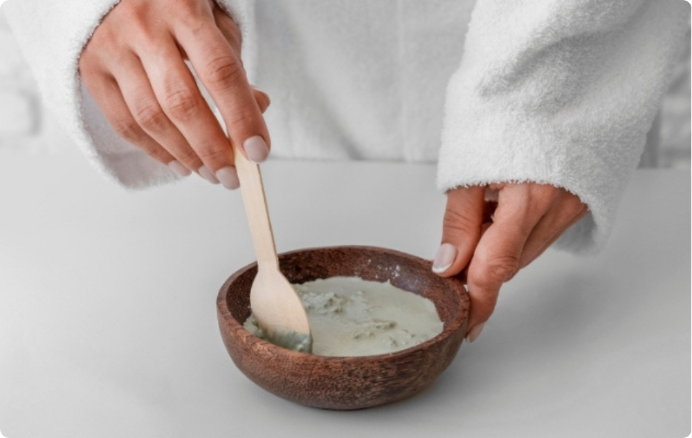 Ca aditiv la măștile faciale cu argilă